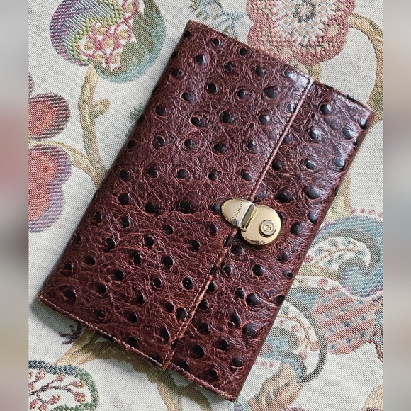 I Santi Handbags - Trifold Ostrich Leather Wallet From "i santi", Italy. Unisex Wallet.